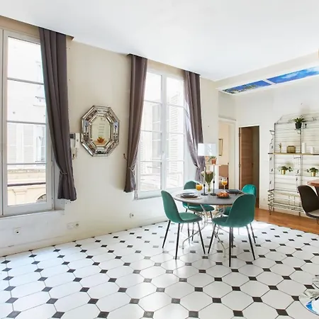 Apartment Bnbnook - Charming 2br - Steps From Opera & Galeries Lafayette Paris