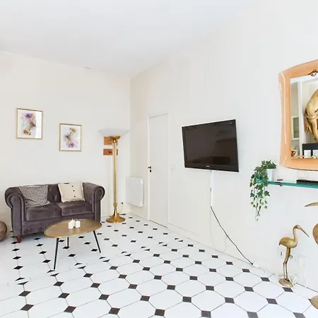 아파트 Bnbnook - Charming 2br - Steps From Opera & Galeries Lafayette 파리